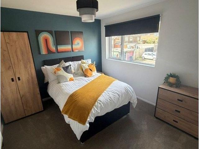 Room for rent in Stoke Pound, Bromsgrove