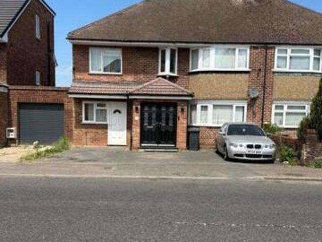 House for sale in Luton