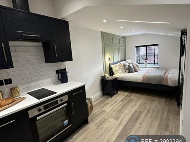 House for rent in Semilong, Northampton
