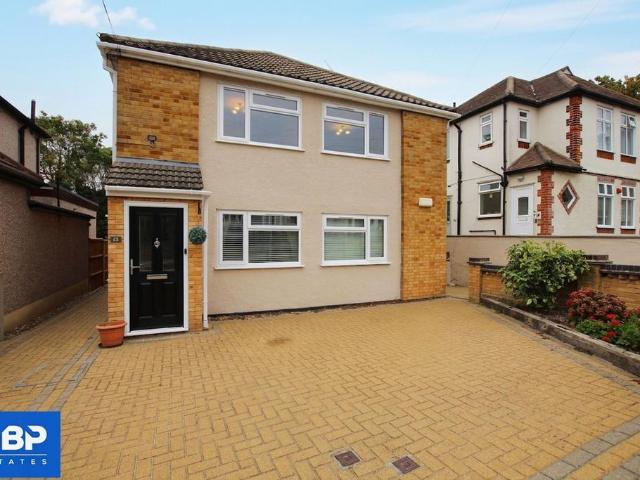 Apartment for rent in London Borough of Havering, Greater London