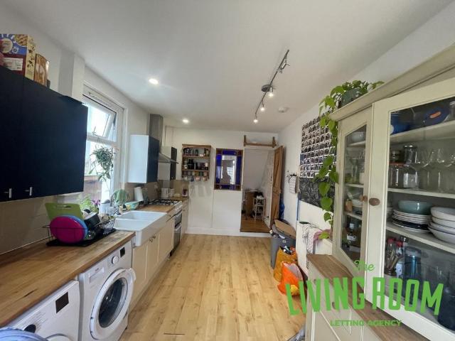 House for rent in The Colonies, Cardiff