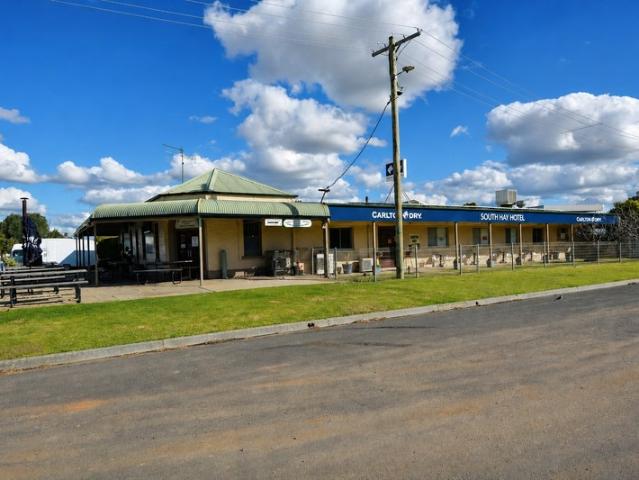 Townhouse for sale in Hay South, New South Wales
