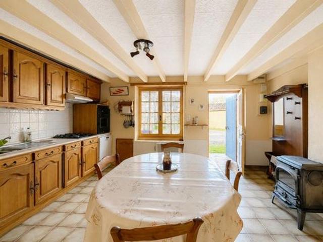 Villa vente à Confolens, Cellefrouin