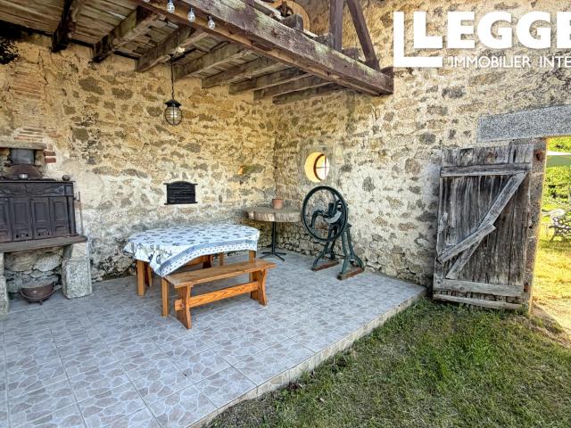 Maison vente à Nontron, Piégut-pluviers