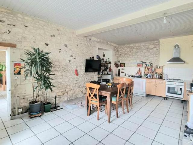 Maison vente à Saintes, Arces