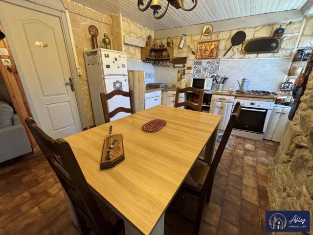 Maison vente à Mauriac, Saint-etienne-de-chomeil