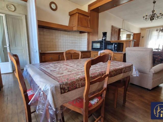 Maison vente à Ussel, Nouvelle-Aquitaine