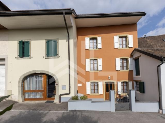 Einfamilienhaus kaufen in Yens, Waadt