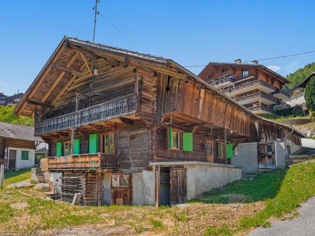 Haus kaufen in Troistorrents, Wallis