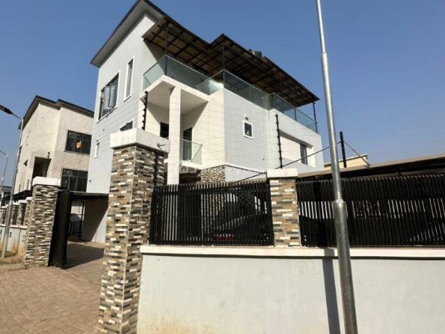 Detached duplex for sale in Guzape, Sokoto