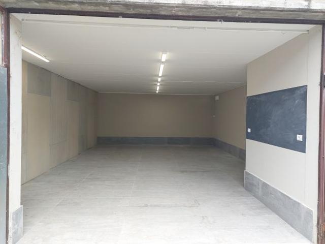 Box in affitto a Cellatica, Brescia