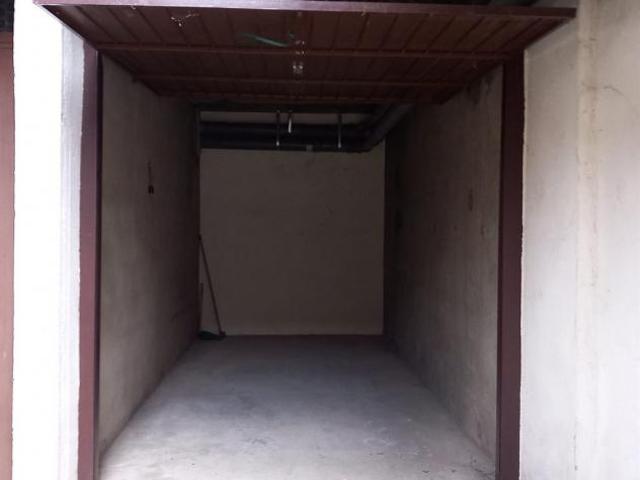 Box in vendita a Legnano, Lombardia