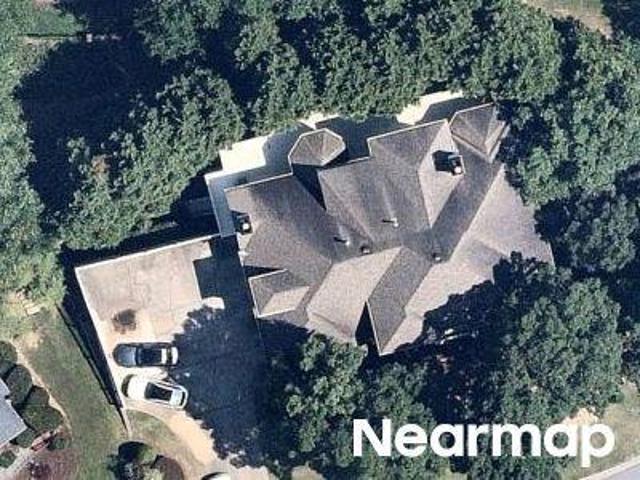 House for sale in Alpharetta