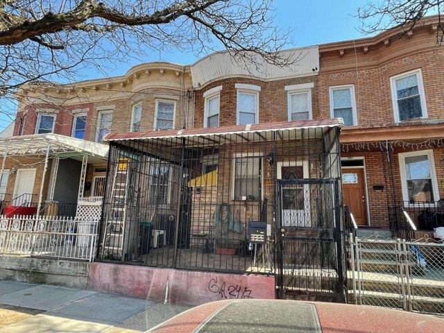 House for sale in Brooklyn