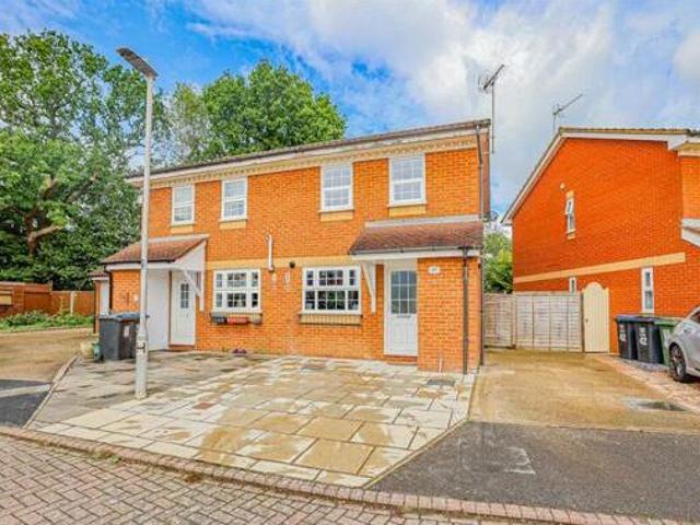 House for sale in Pouchen End, Hertfordshire