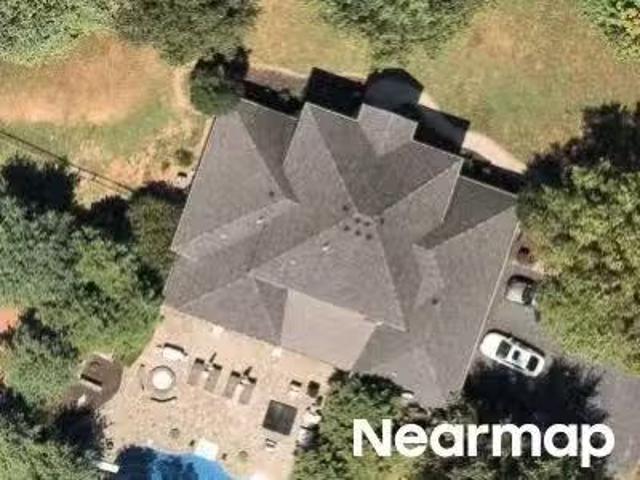 House for sale in Bowling Green