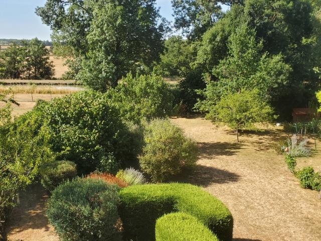 Maison vente à Nevers, Champvert