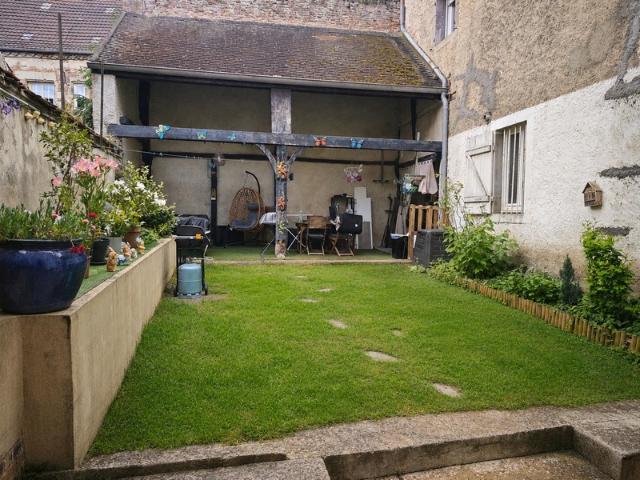 Maison vente à Dijon, Auxonne