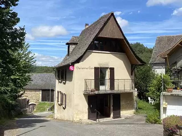 Maison vente à Villefranche-de-Rouergue, Auzits