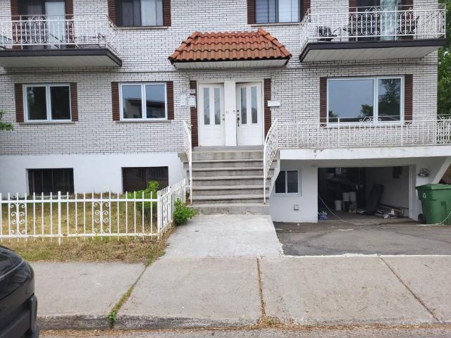 Apartment for rent in St. Leonard's, Quebec