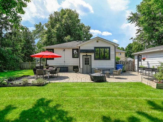 House for rent in Pointe-claire, Quebec