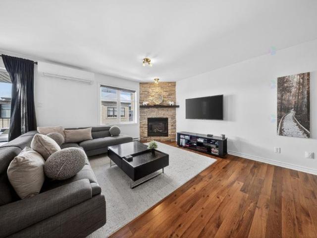 Apartment for rent in Chomedey, Quebec