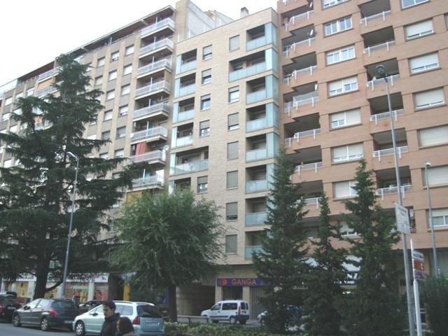 Apartamento en alquiler en Huesca