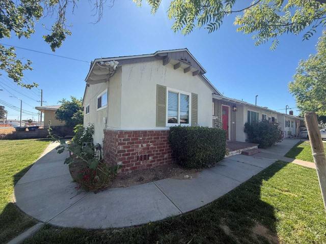 Apartment for rent in Palmdale, California