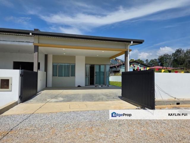 House for sale in Serian, Tarat