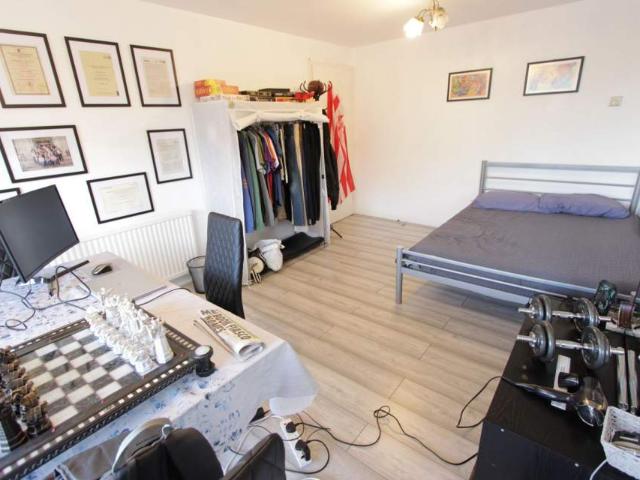Apartment for rent in Covent Garden, Victoria