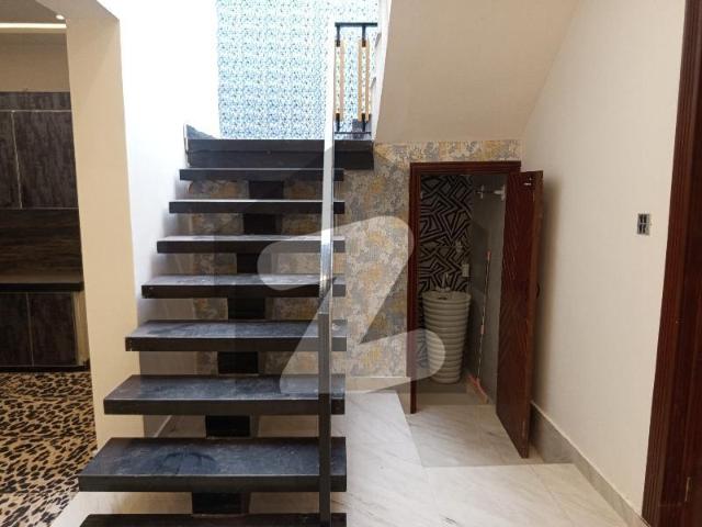House for sale in Faisalabad, Islamabad Capital Territory