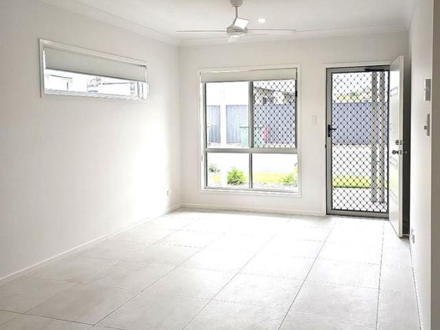 Townhouse for rent in Oxford Park, City of Brisbane