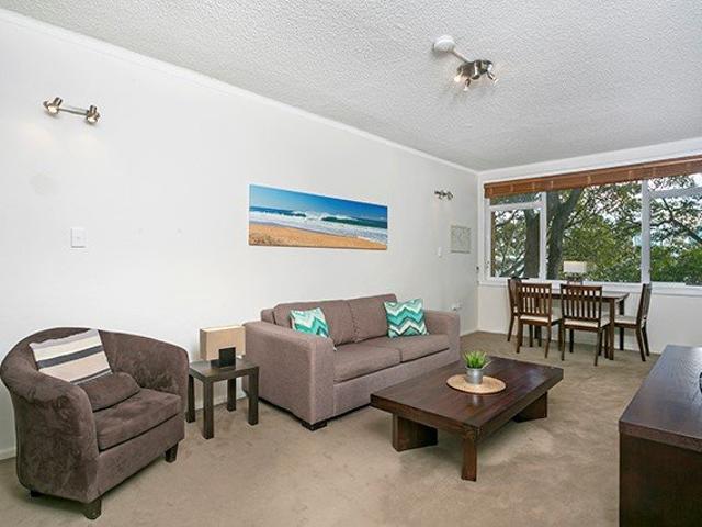Apartment for rent in Lower North Shore, Sydney