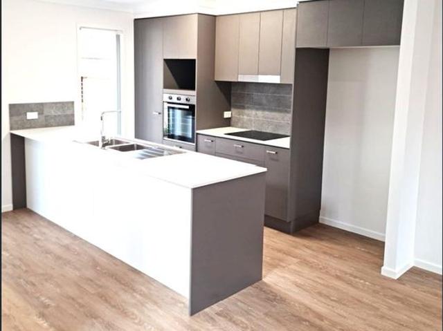 Townhouse for rent in Toombul, Queensland