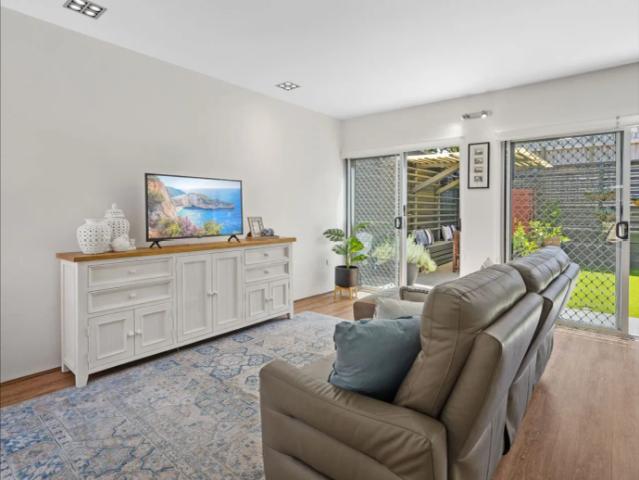 Townhouse for rent in Toombul, Queensland