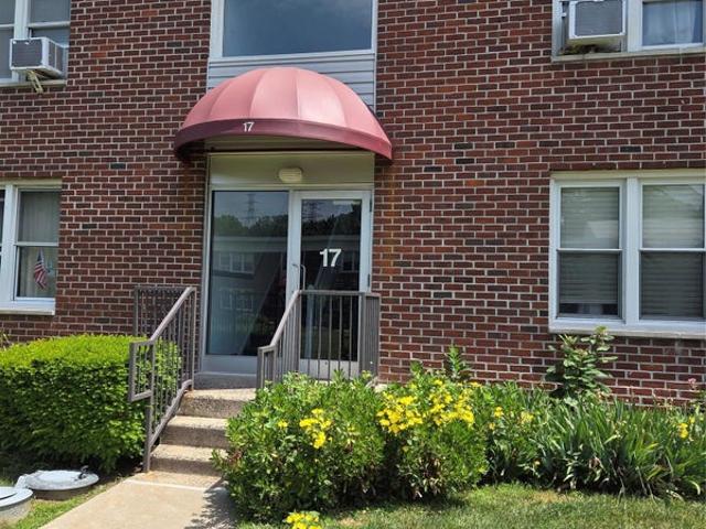 Room for rent in Glenwood, New York