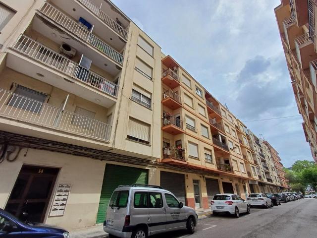 Casa en alquiler en Oliva