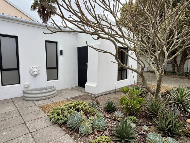 House for rent in Dieprivier, Diep River