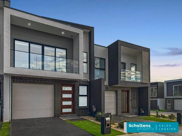 Townhouse for rent in Wollongong West, New South Wales