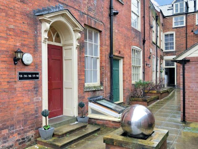 Apartment for rent in Red Hill, Worcestershire