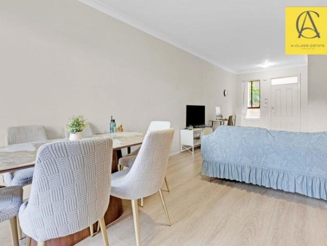 Townhouse for rent in Sydney, New South Wales
