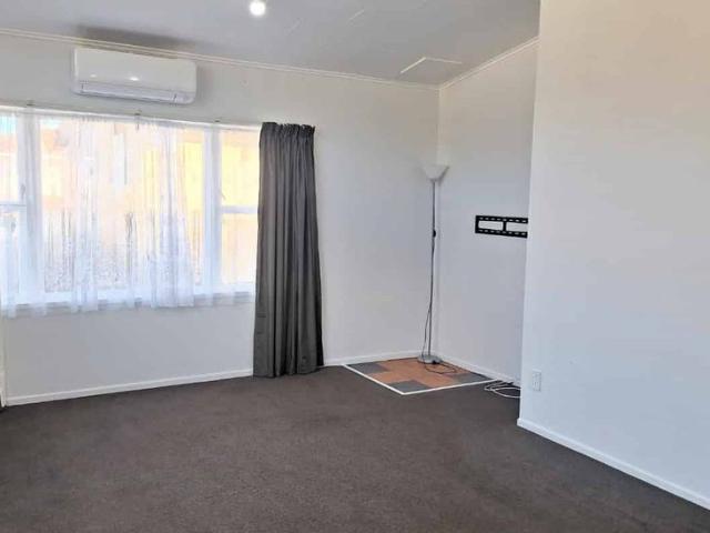 House for rent in Pauatahanui, Wellington