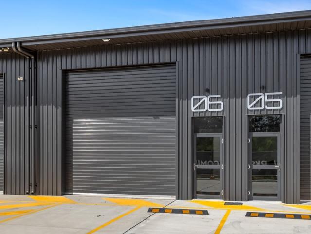Warehouse for rent in Hidden Valley, Queensland