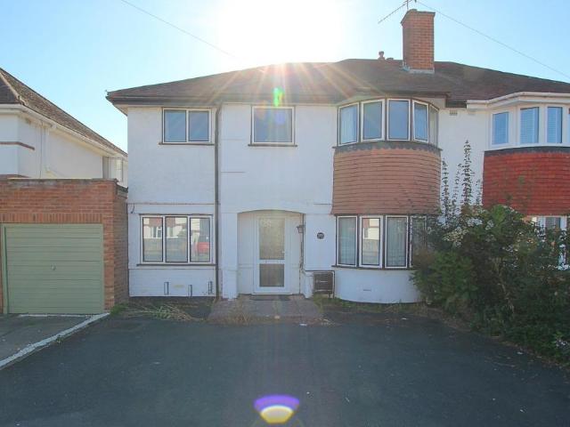 House for rent in Dines Green, Worcestershire