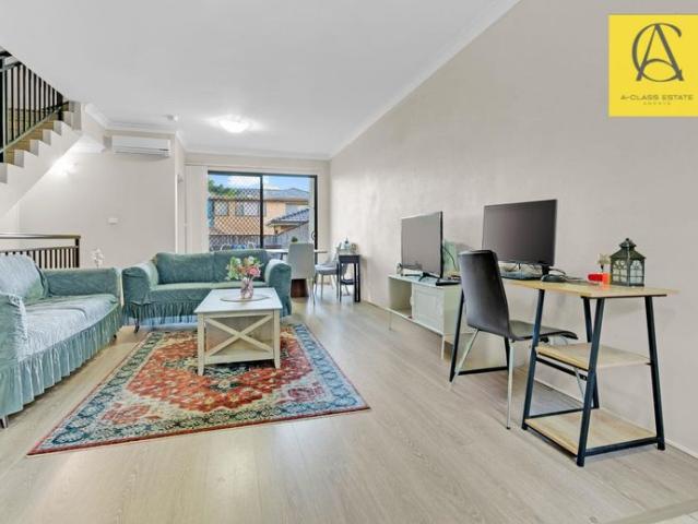 Townhouse for rent in Sydney, New South Wales