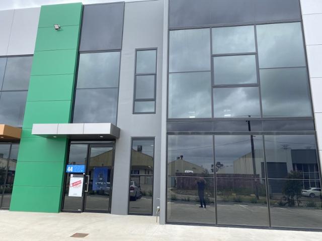 Warehouse for rent in Keon Park, Melbourne