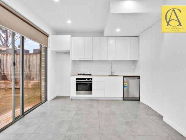 Townhouse for rent in Sydney, New South Wales