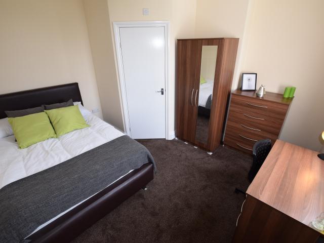 Room for rent in Gravelly Hill, West Midlands