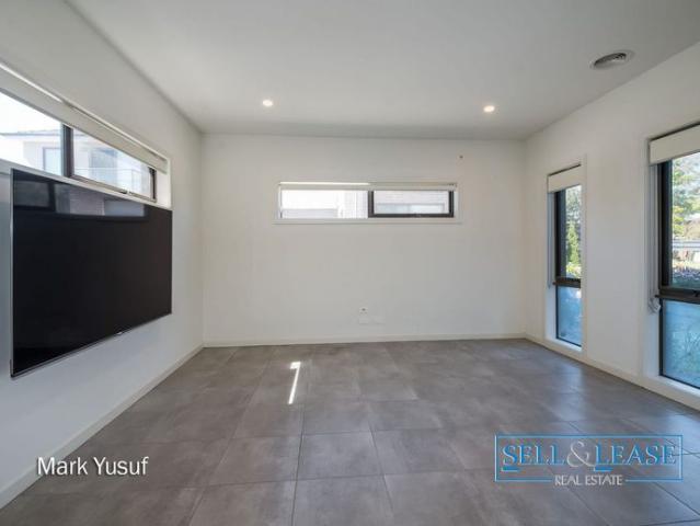 Townhouse for rent in Narre Warren, Melbourne