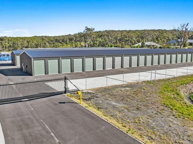 Garage for rent in Tea Gardens, New South Wales